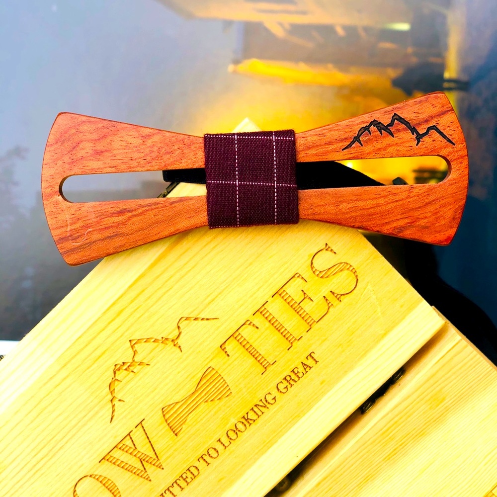 Wooden bow tie